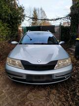 Renault Laguna + 1 Satz Reifen - Renault Laguna aus 2003: Kombi