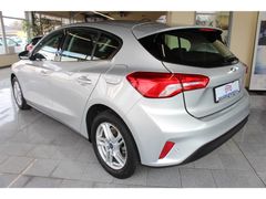 Fahrzeugabbildung Ford Focus Cool & Connect,viele Extras,Top-Zustand