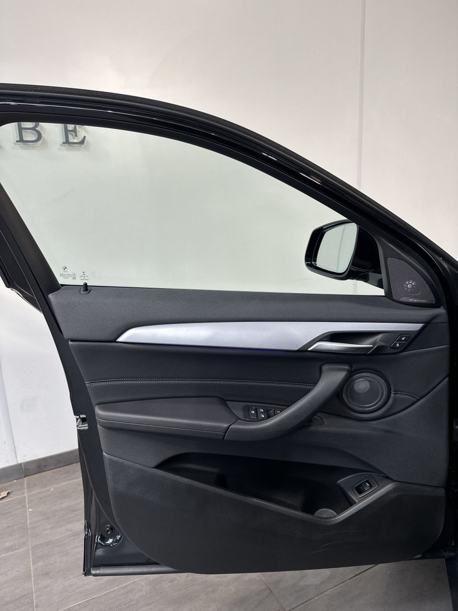 Fahrzeugabbildung BMW X2 sDrive20d Advantage NAV+LED+SHZ+HUD+H&K+ACC