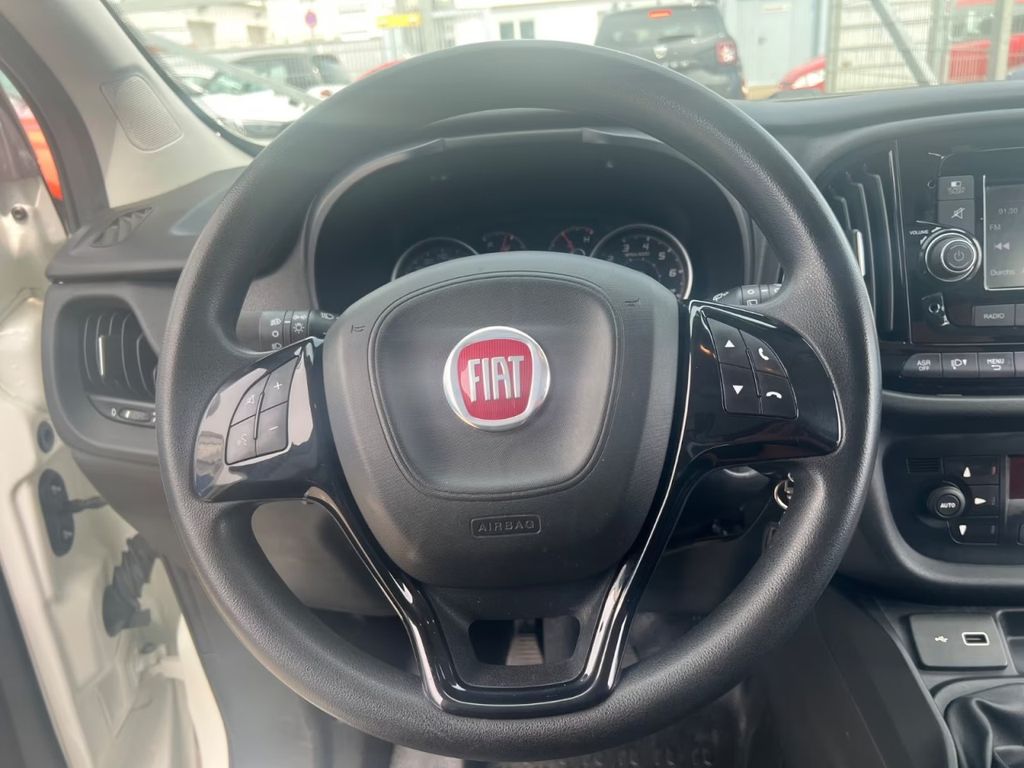 FIAT Dobl SX Kasten KLIMA,NAVI,RFK,ESP,GRA,BLUETHOOTH FIAT Dobl SX Kasten KLIMA,NAVI,RFK,ESP,GRA,BLUETHOOTH