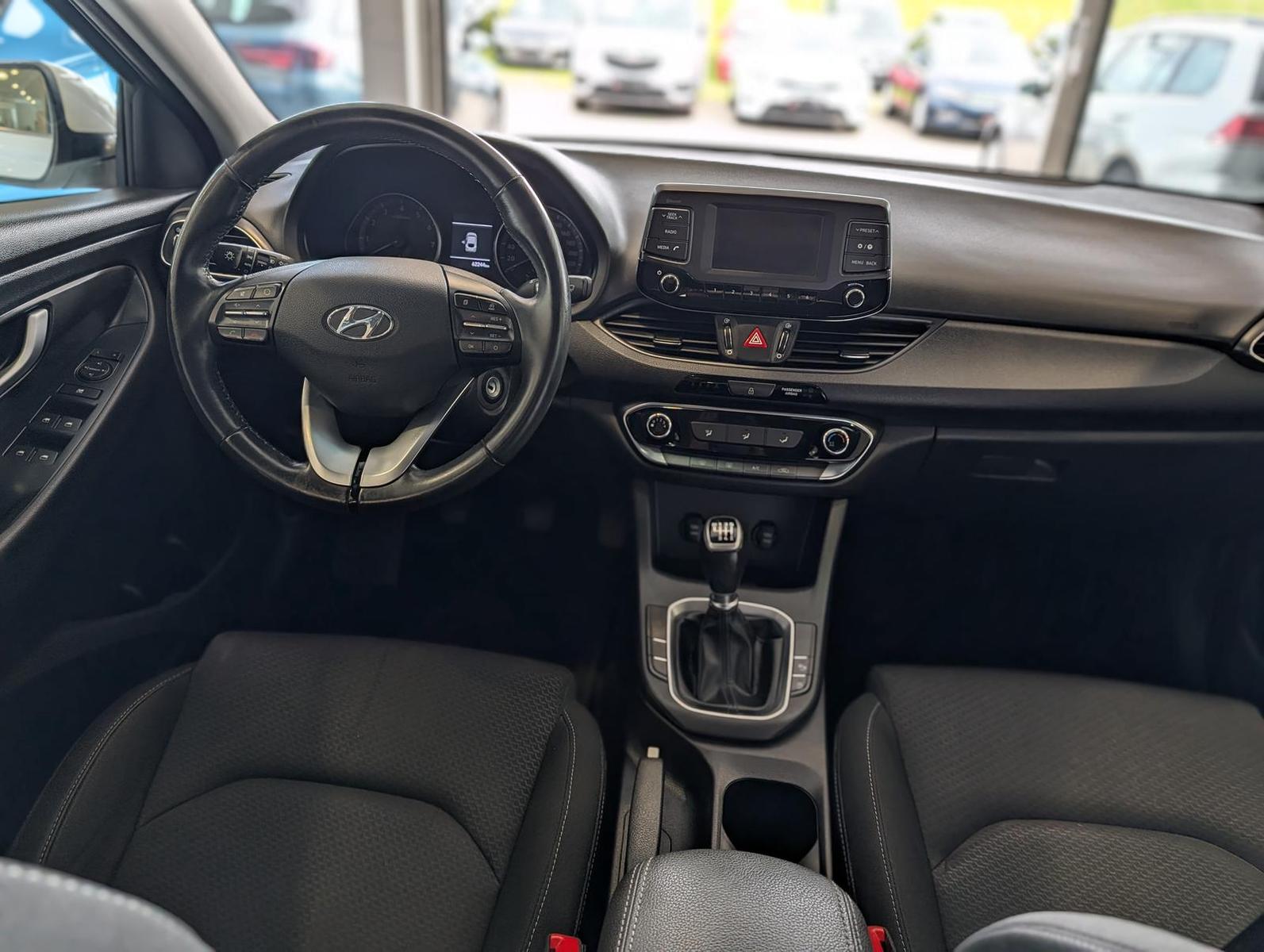Hyundai i30 1.0 TGDI Fastback Temp|PDC|Alu