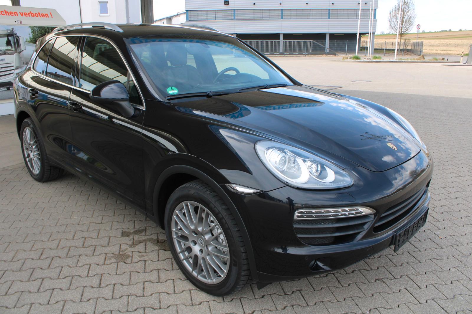 Porsche Cayenne S 4,8 V8*PCM-NAVI*PANO*LEDER*LUFT*20°ALU