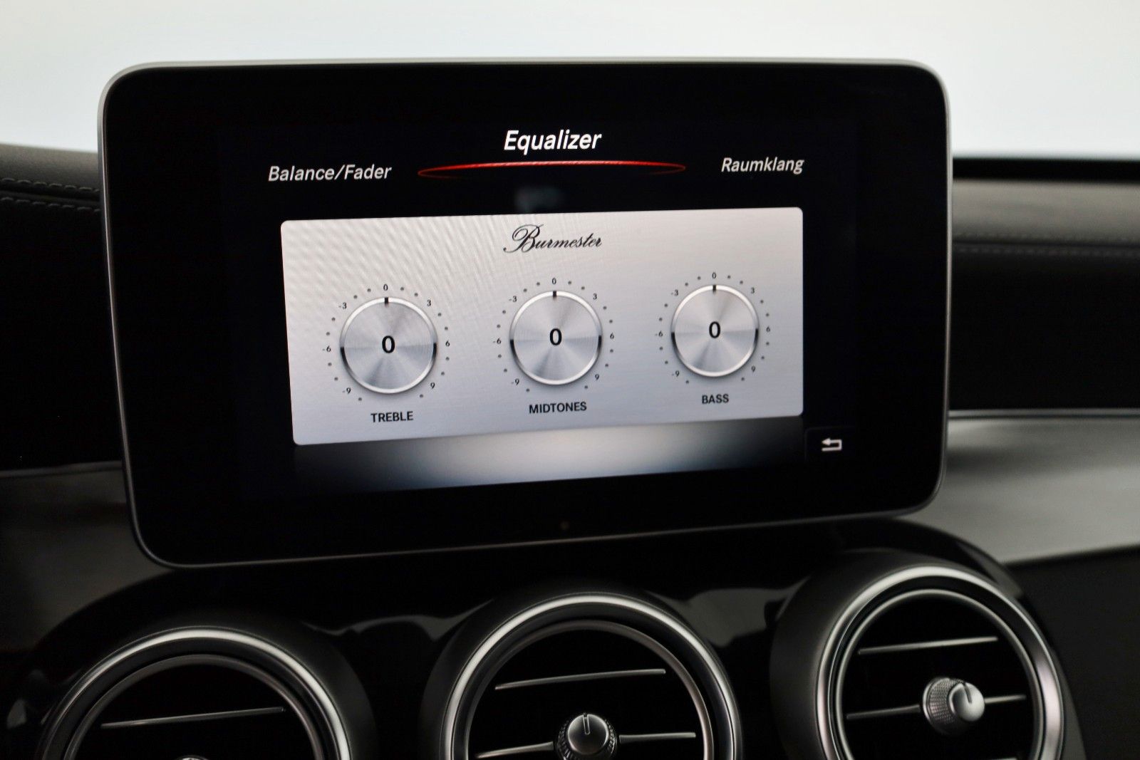 Fahrzeugabbildung Mercedes-Benz C 220d T, AMG Line,HeadUp,ACC,Keyless,Burmester