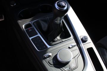 Audi A5 2.0 TFSI sport*3xS-LINELED-SCHEINWERFERTOP*