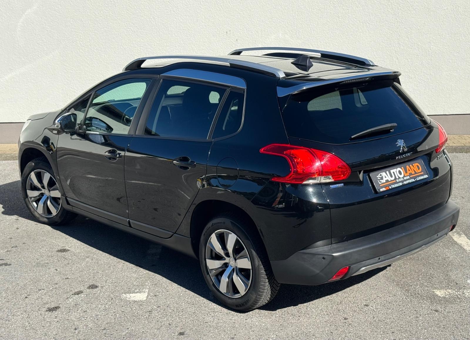 Peugeot 2008 Style*2.HAND*NUR 87TKM*PANO*NAVI*TEMPO*PDC