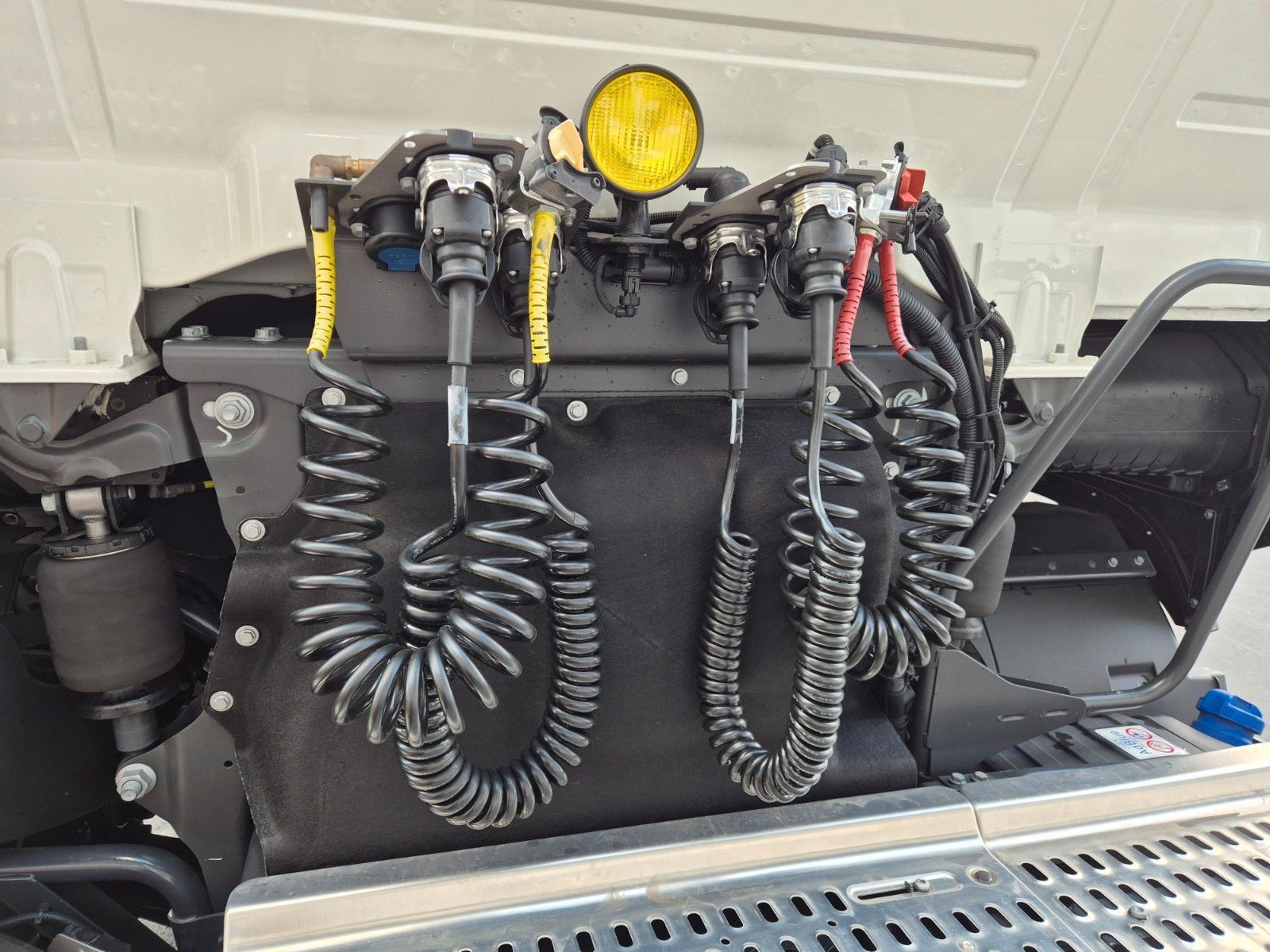 Fahrzeugabbildung Iveco X-Way AS440X50T/P ON+ Hydraulik Intarder Cam