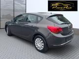 Opel Astra J Lim. 5-trg. Selection - Opel Astra: Selection