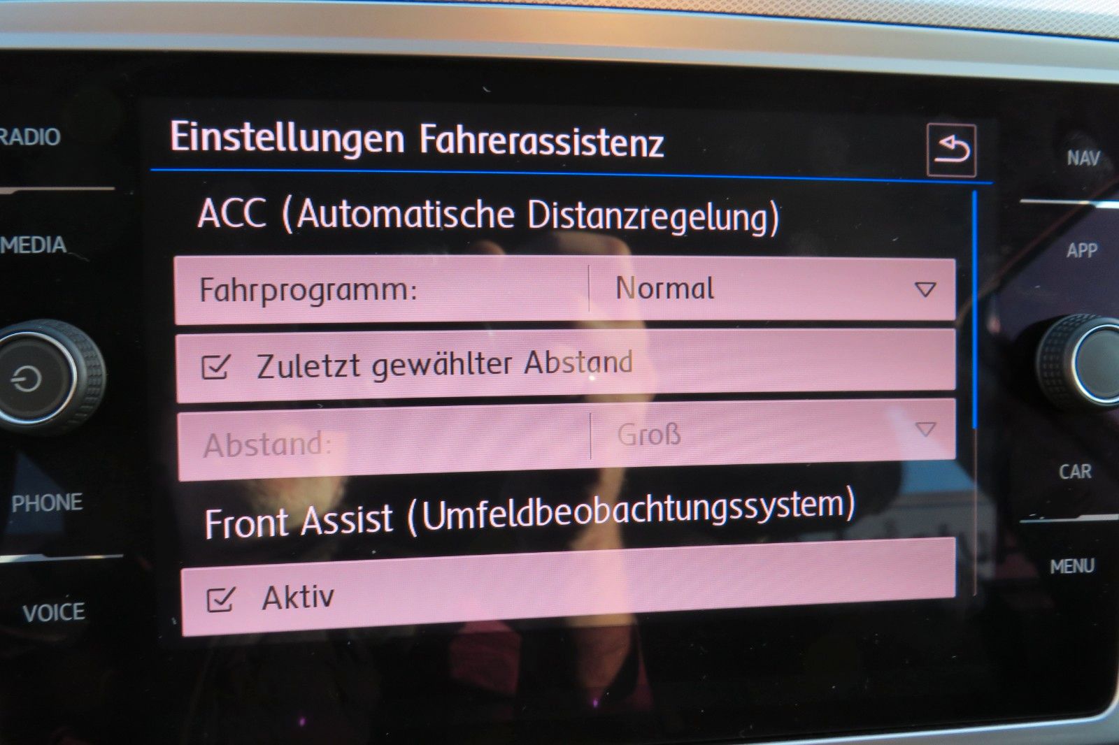 Fahrzeugabbildung Volkswagen Passat Variant Comfortline TDI DSG AHK NAVI