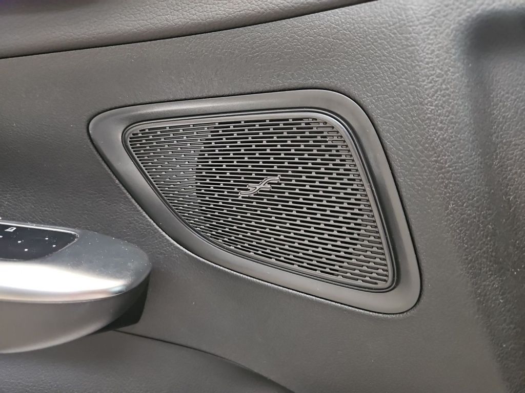 Fahrzeugabbildung Mercedes-Benz C 180 T Avantg. Distronic+ LED SHZ Ambie.