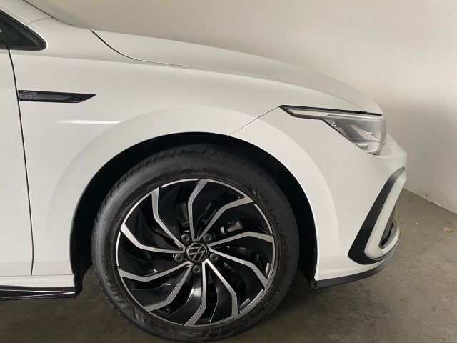 Golf VIII R-Line 1.5 TSI NAVI+KAMERA+SHZ