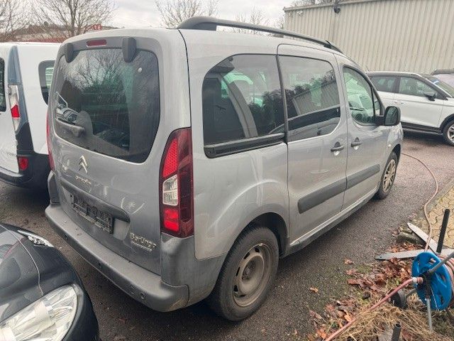 Fahrzeugabbildung Citroën Berlingo Kombi XTR