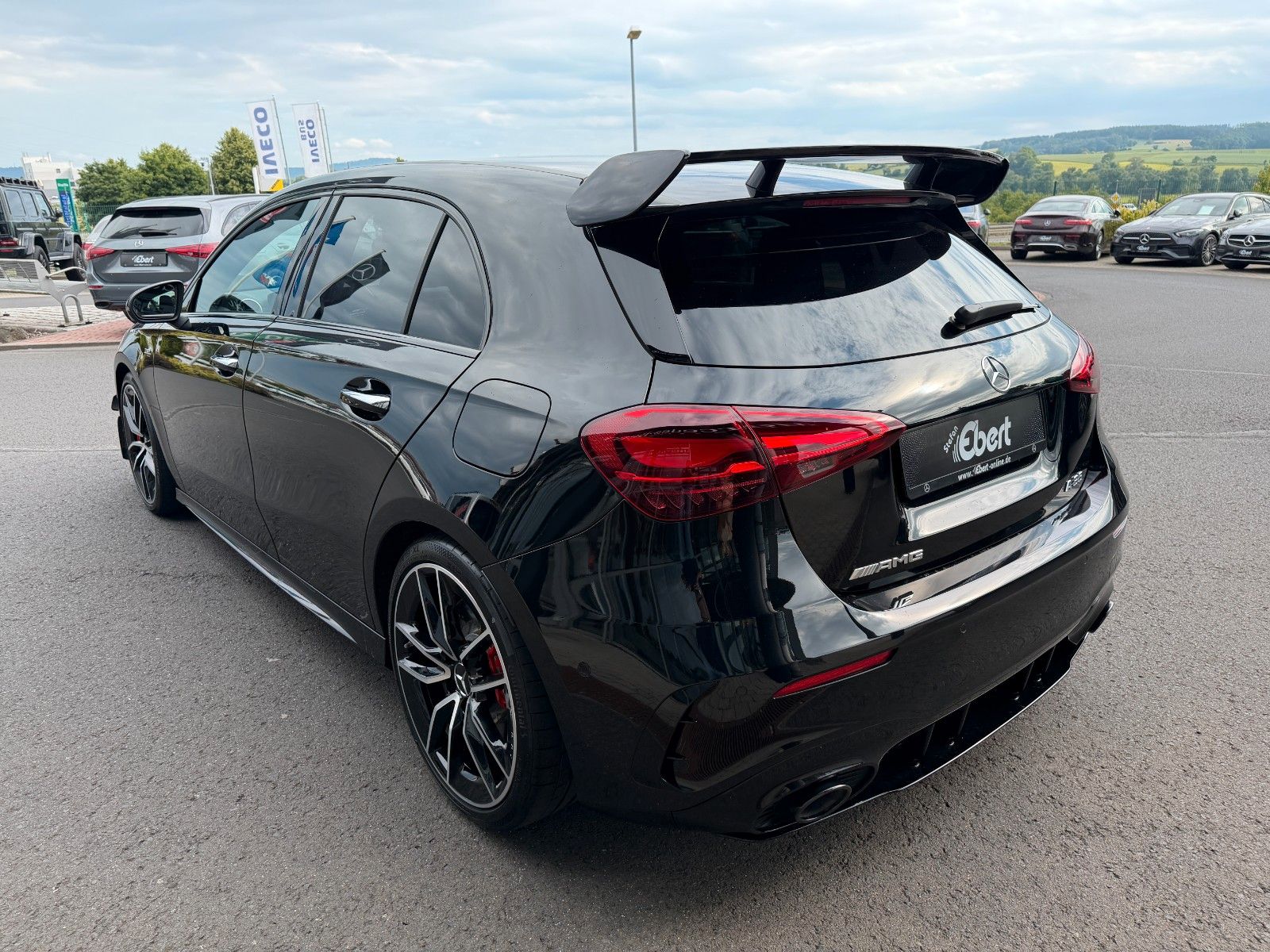 Fahrzeugabbildung Mercedes-Benz A 35 AMG 4Matic+Aero+StandH+360+MultiB+Memory