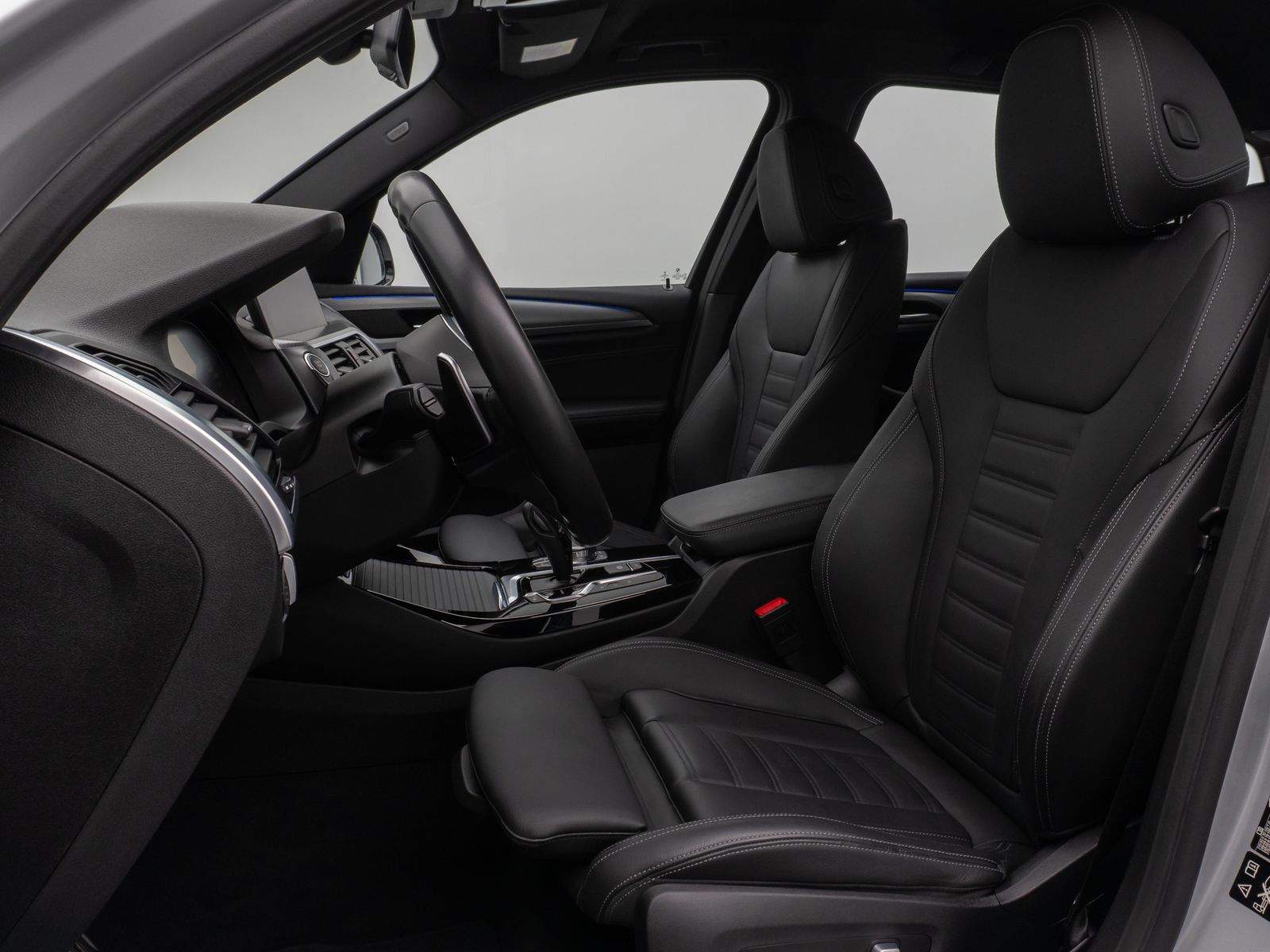 Fahrzeugabbildung BMW X3 xD20i M Sport 360°DAB Parkassist Alarm 19Zoll