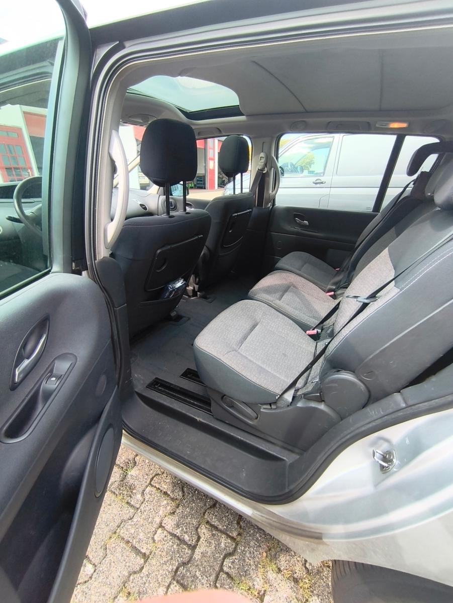 Renault Espace 2008 — photo 15