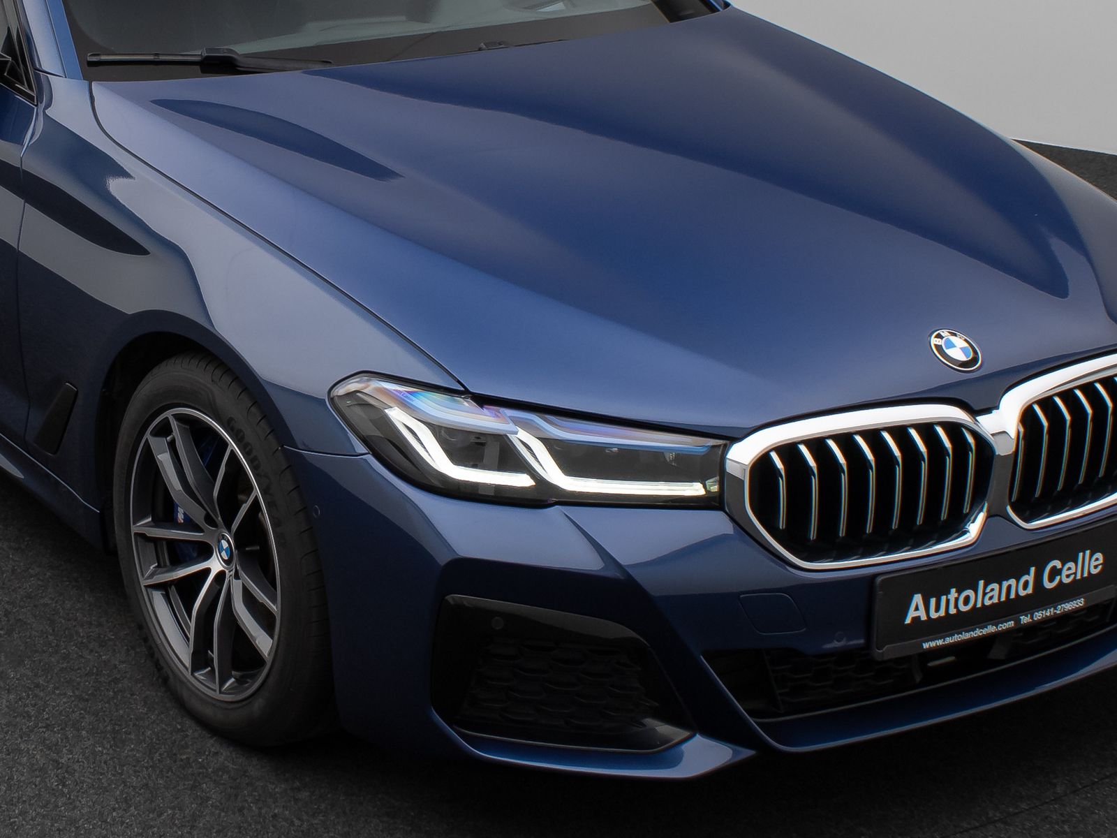 Fahrzeugabbildung BMW 530d M Sport Panorama Kamera Laser HUD DAB H/K