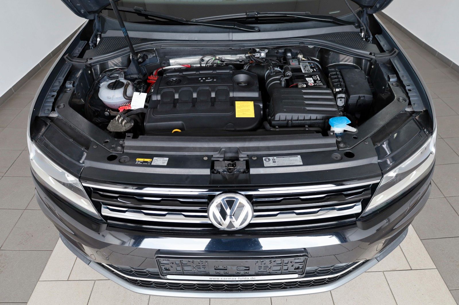 Fahrzeugabbildung Volkswagen Tiguan Highline Alcantara,Navi,LED,Kamera,ACC,SH