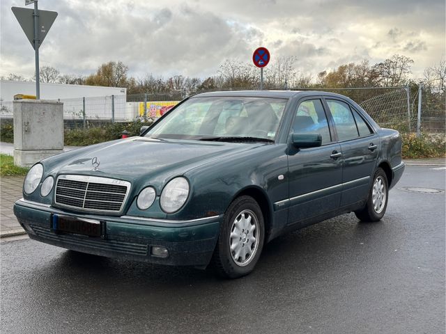 Mercedes-Benz E 230 ELEGANCE Automatik