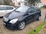 Mercedes-Benz mercedes B klasse  200 . - Mercedes-Benz E 200 in Karlsruhe