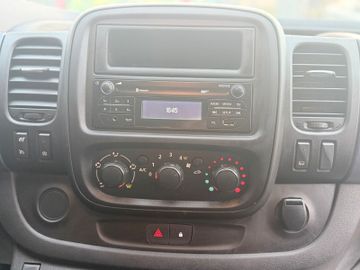 Opel Vivaro - 12