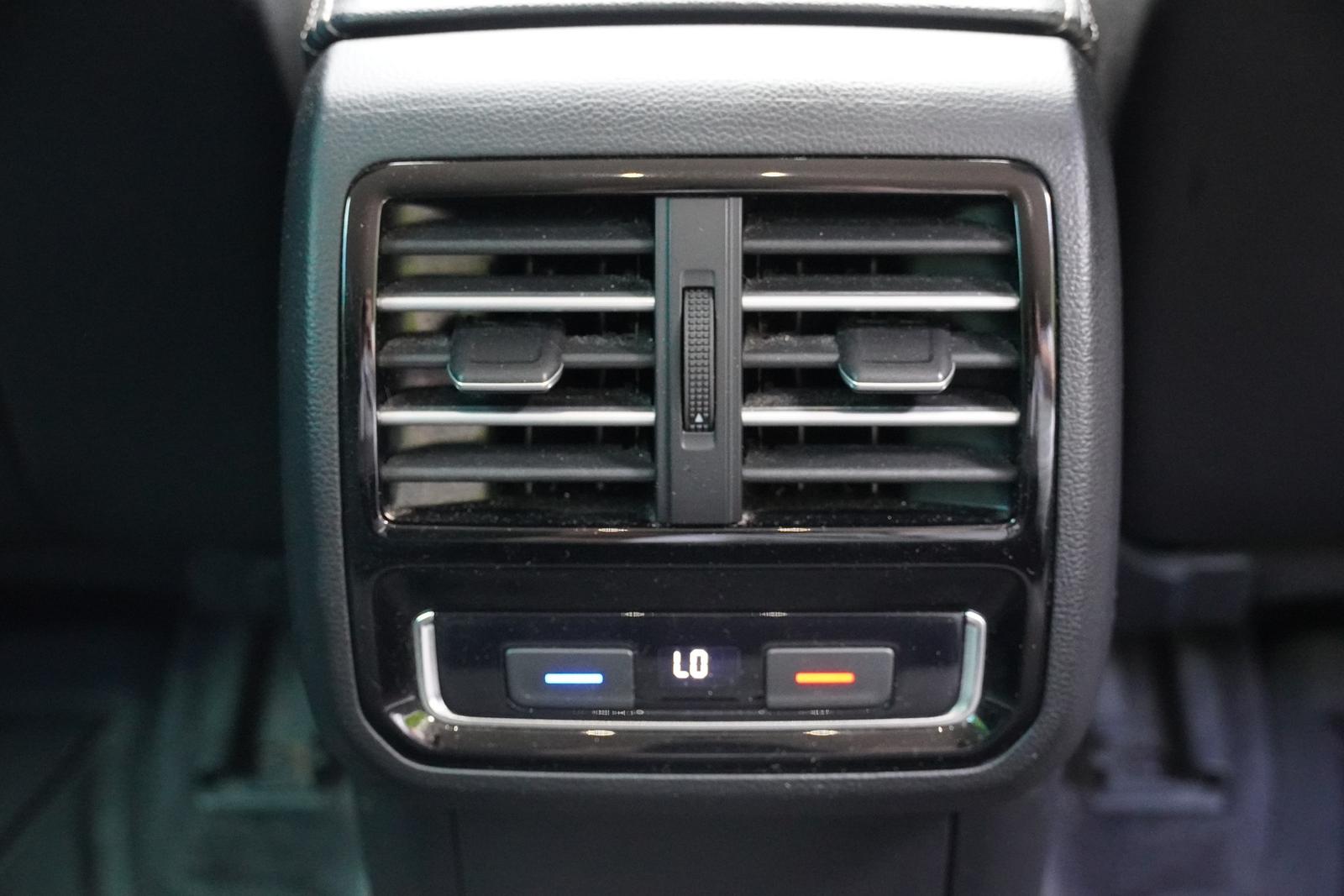 Volkswagen Passat Variant 2.0TSI DSG Alltrack 4M LED AHK AC