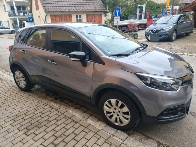 Renault Captur EZ:2016 8-Fach bereift