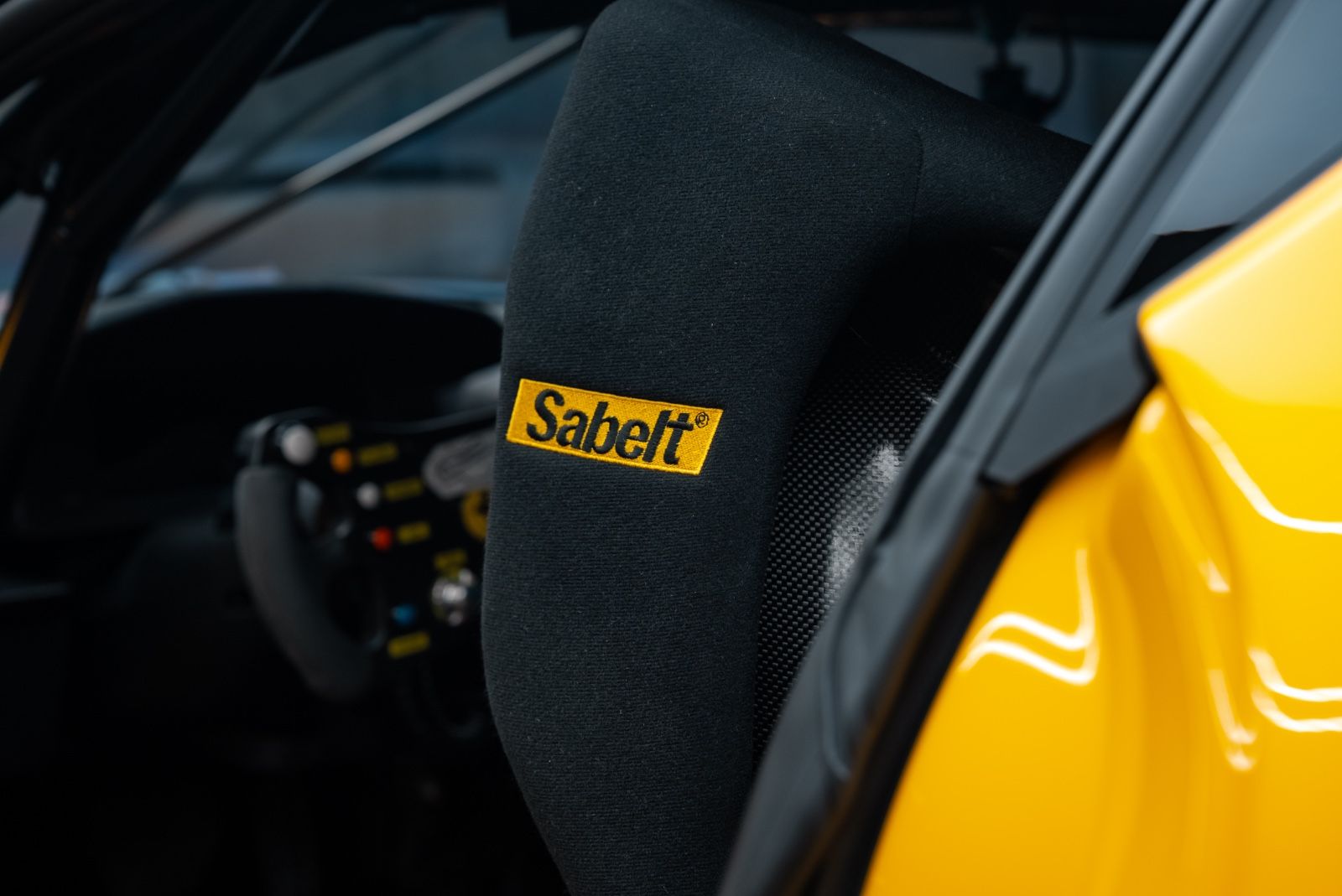 Fahrzeugabbildung Ferrari 296 Challenge TOP/PASSENGER SEAT/SILENCERS