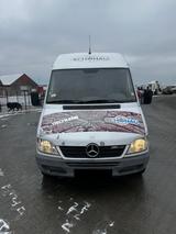 Mercedes-Benz Sprinter Kasten 311 CDI - Mercedes-Benz Sprinter aus 2003: Van