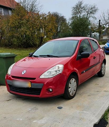 Renault Clio 3. Tüv Neu 11.2026