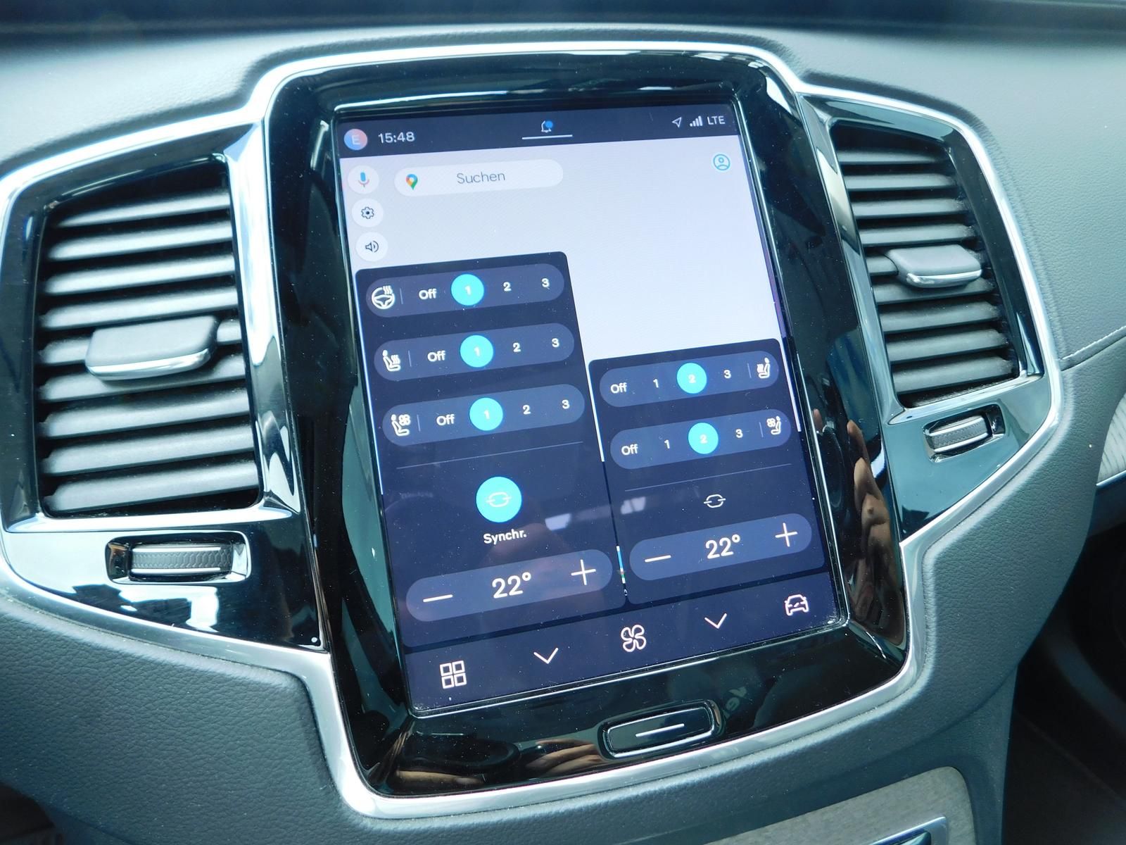 Fahrzeugabbildung Volvo XC90 B5 D Plus Dark