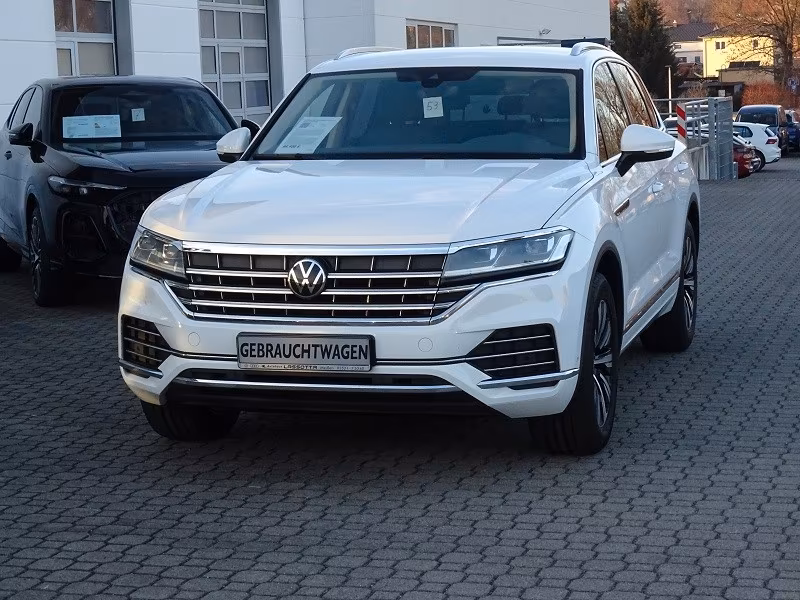 Volkswagen Touareg 3.0 TDI V6 Atmosphere 4Motion / DYNAUDIO