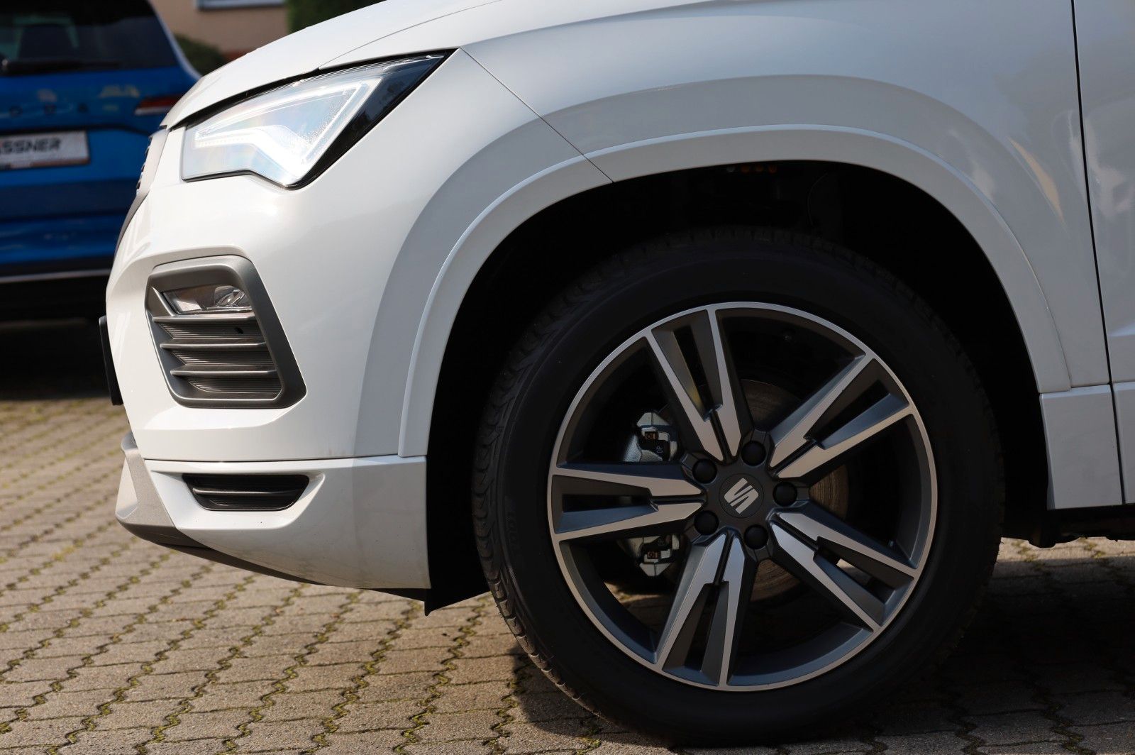 Fahrzeugabbildung SEAT Ateca FR 1.5TSI DSG *PANORAMADACH