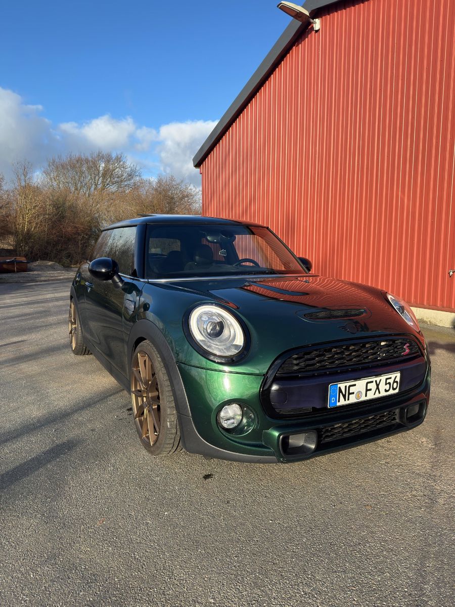 MINI Cooper S F56 - British Racing Green