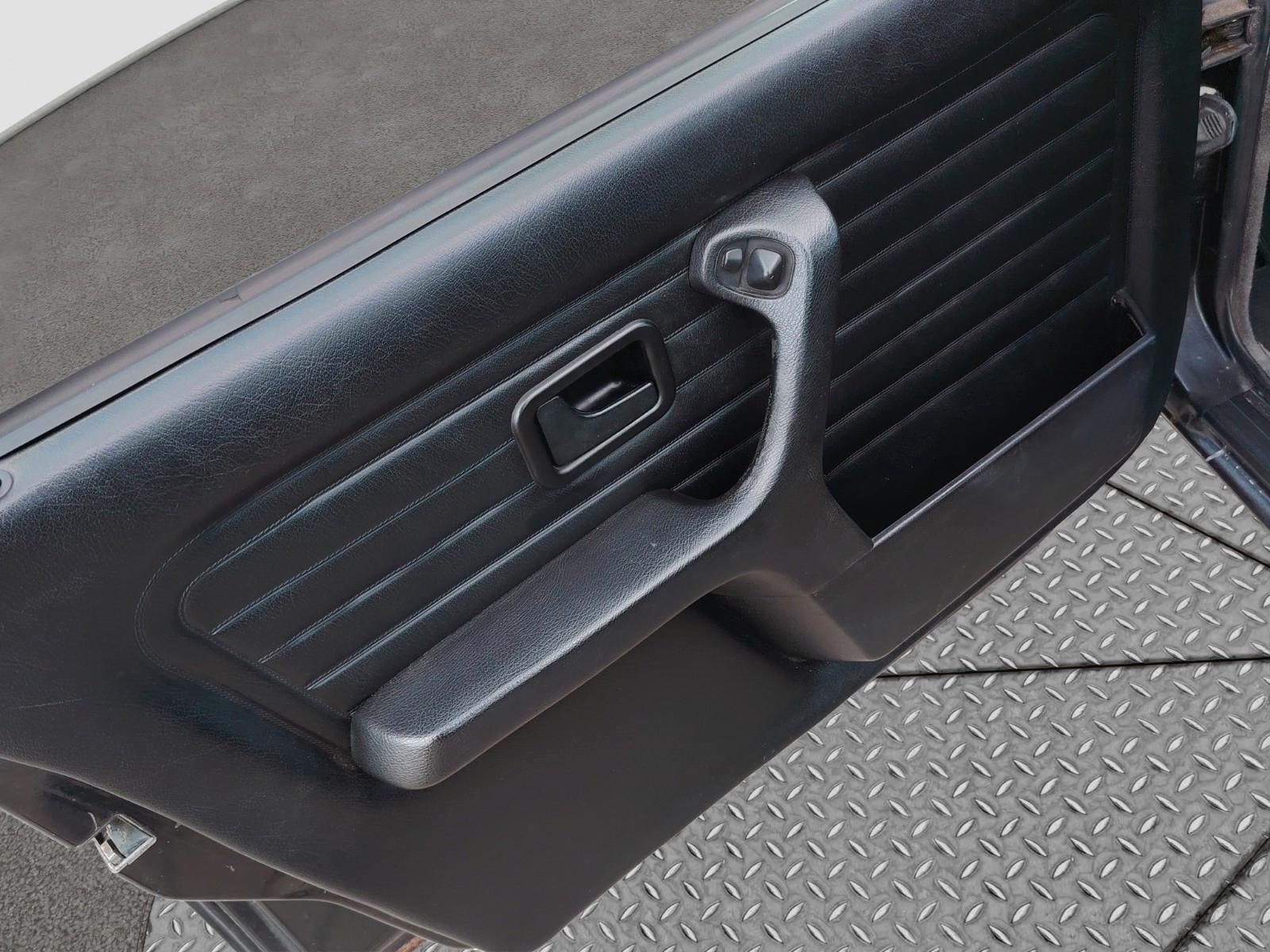 BMW E30 - 316I - E30 -102 CV - BVM