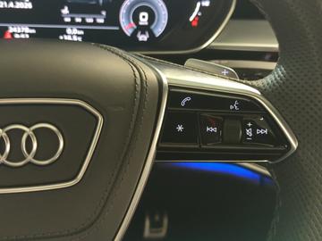 2025 AUDI S8 — миниатюра 27