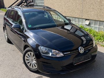 Volkswagen Golf - 2