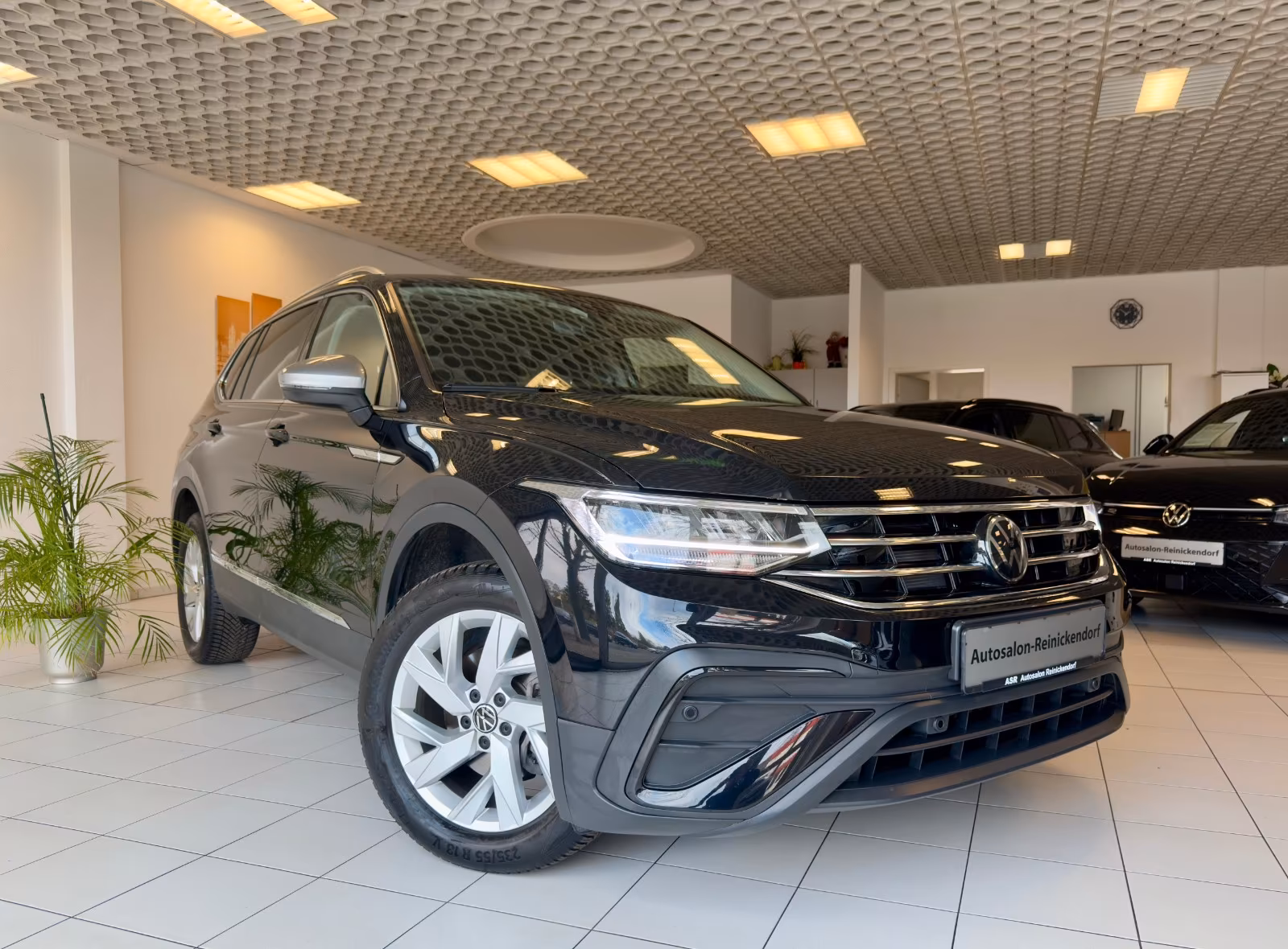Volkswagen Tiguan Allspace 1.5 TSI DSG Life*7Sitzer*AHK*ACC