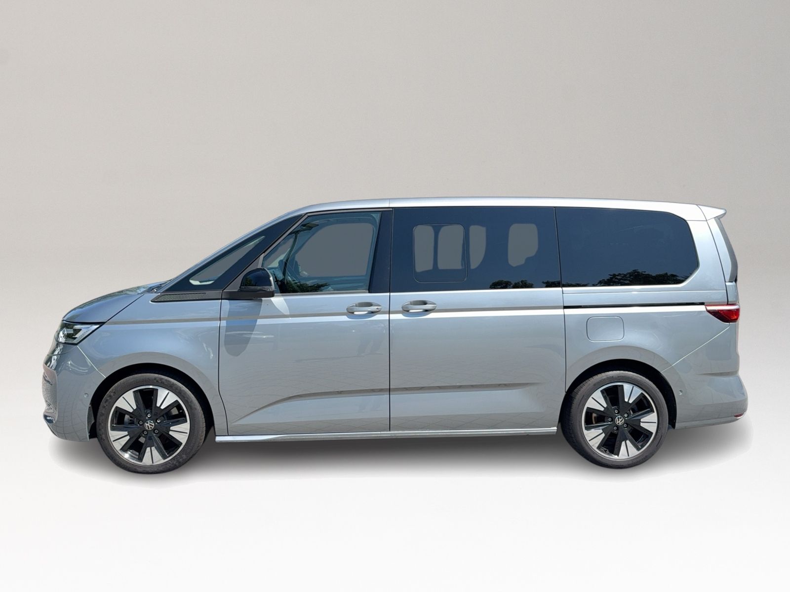 T7 Multivan Style 2.0 TDI lang LÜ, DCC, AHK, Sth
