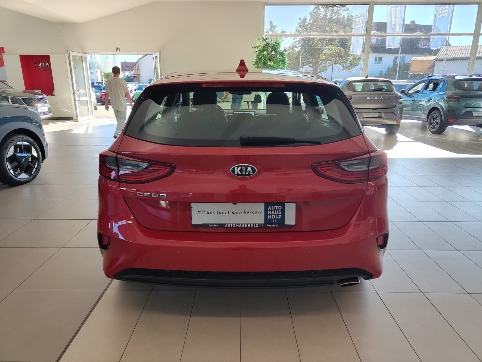 KIA cee'd Ceed 1.4 T-GDI Spirit Navi JBL Kamera – Bild 3