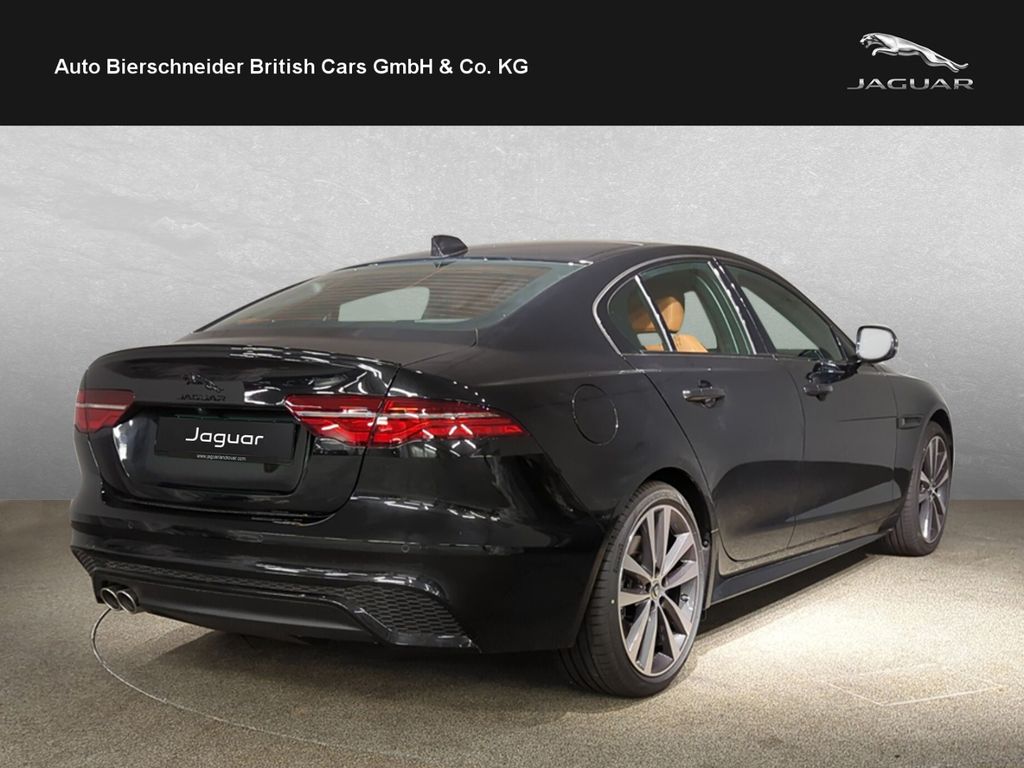 Jaguar XE D200 R-Dynamic HSE FAHRASSISTENZ-PAKET PANORA