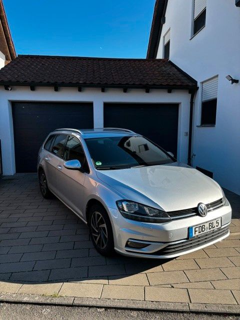 Image of Volkswagen Golf