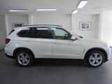BMW X5 xDrive30d Aut Leder Panorama WR+SR AHK Kamera - BMW X5 Gebrauchtwagen in Stuttgart
