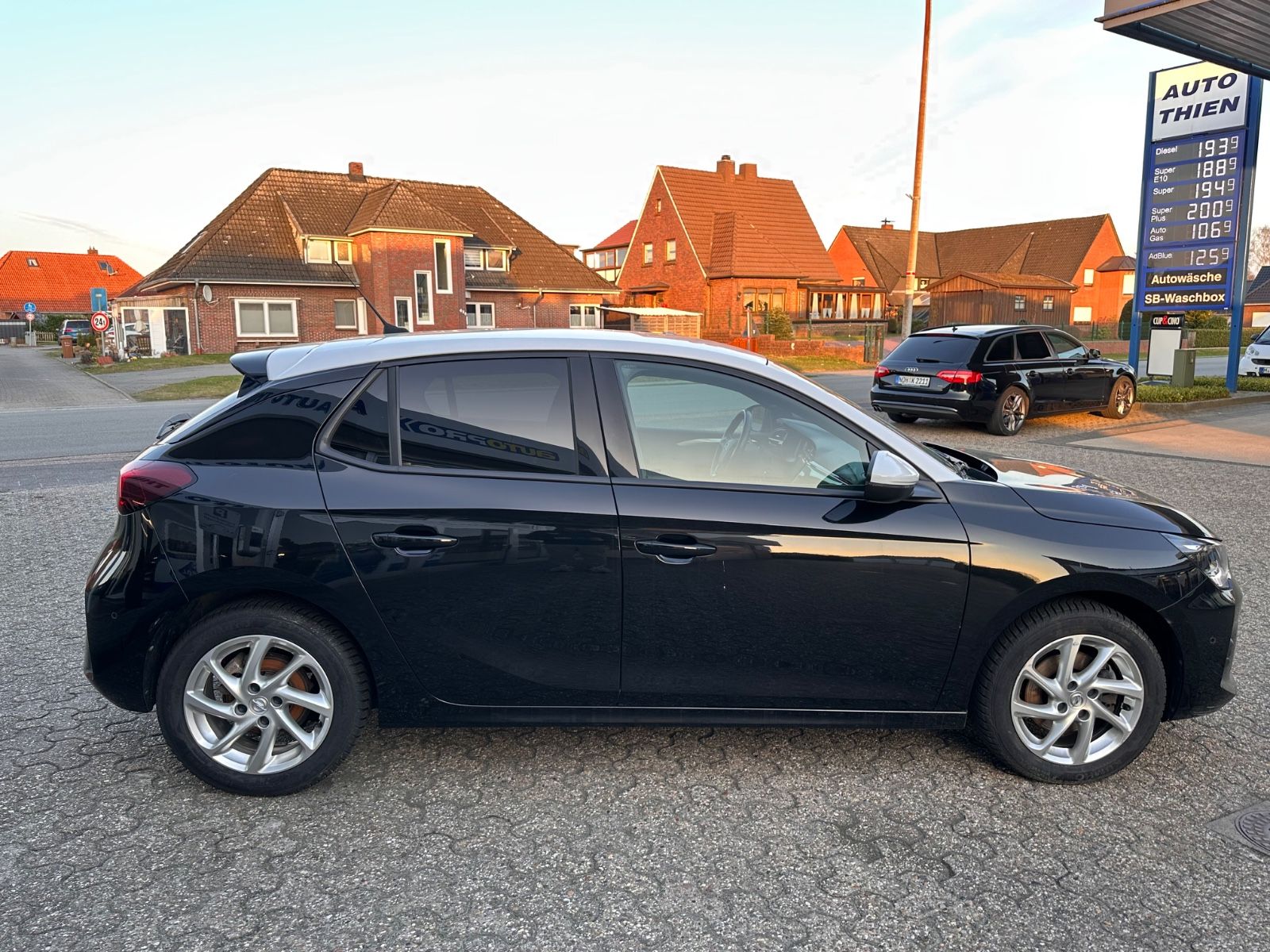 Fahrzeugabbildung Opel Corsa 1.2 Turbo GS Line LED/Kamera/GJR/GRA/SHZG