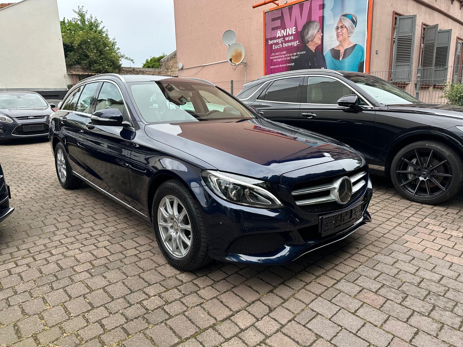 Mercedes-Benz C 220 BlueTec 2.Hand Distronic-Plus LED Leder