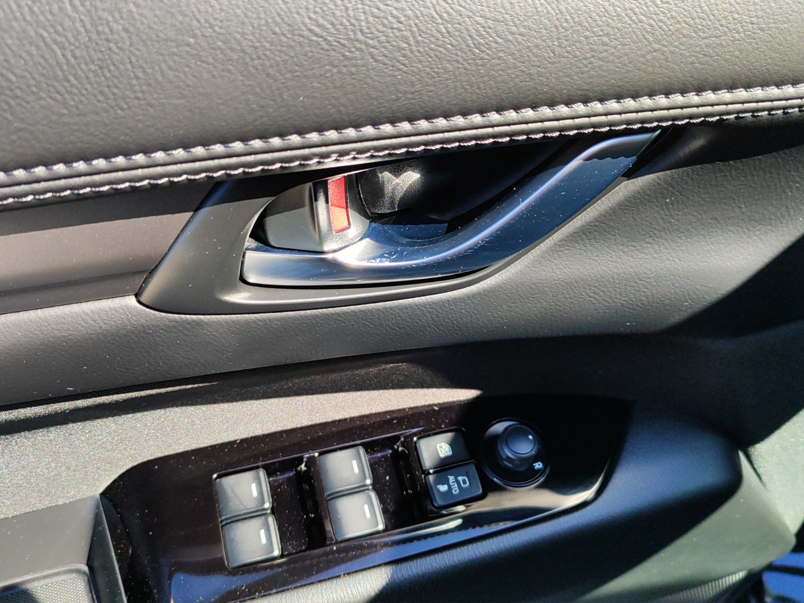 Fahrzeugabbildung Mazda CX-5 Ad'vantage*Apple CarPlay*Navi*Winter Paket*