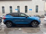 Volvo XC40 B5 AWD R Design Geartronic R Design - Volvo XC40 von privat