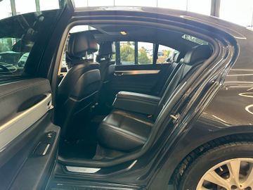 BMW 740 d xDrive *HeadUP*KomfortSitze*Vollauss.*