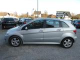 Mercedes-Benz B 160 Aut. Opa´s Bester,Top-Zustand - Mercedes-Benz B 160 mit Benzin-Antrieb: Van, Automatik