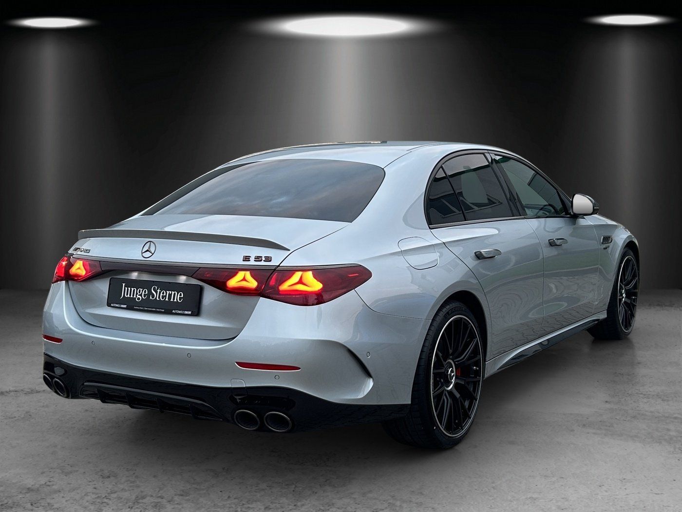 Fahrzeugabbildung Mercedes-Benz E 53 AMG Perf.Sitze DYNAMIC+ Carbon AHK Driver's