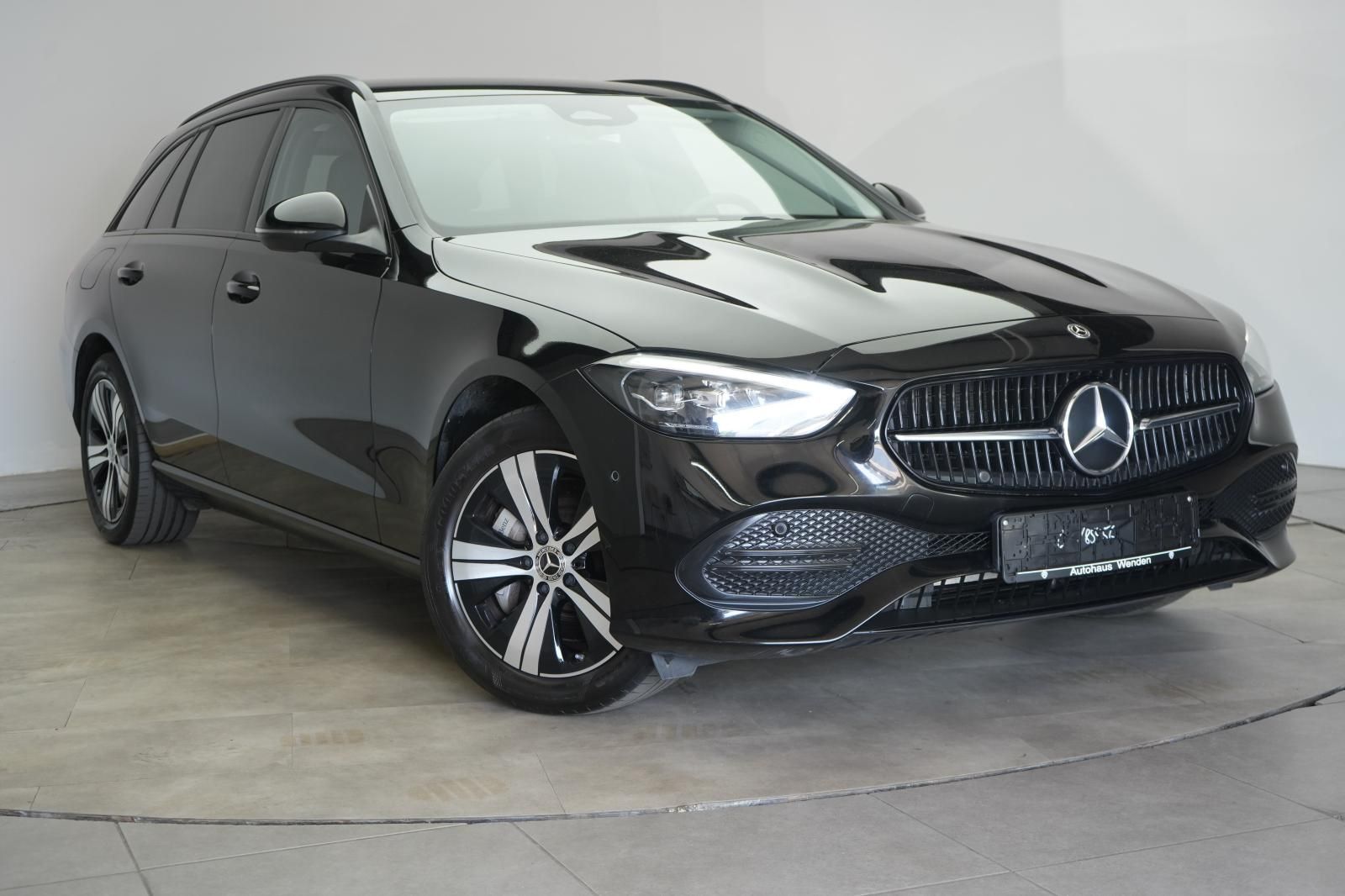 Mercedes-Benz C 300 e T 9G-Tronic Avantgarde Kamera/Navi/LED/