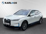 BMW iX xDrive40e Laser h&k Panorama AHK Komfortzugan - BMW iX mit Elektro-Antrieb